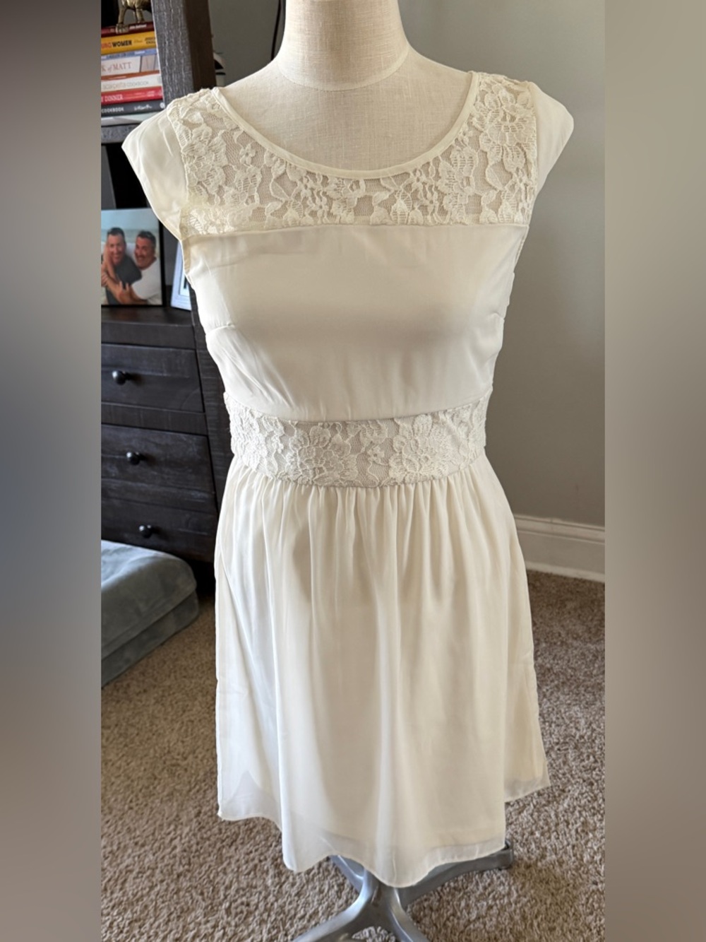 American Eagle Outfitters Ivory Lace Overlay Dress, size 6